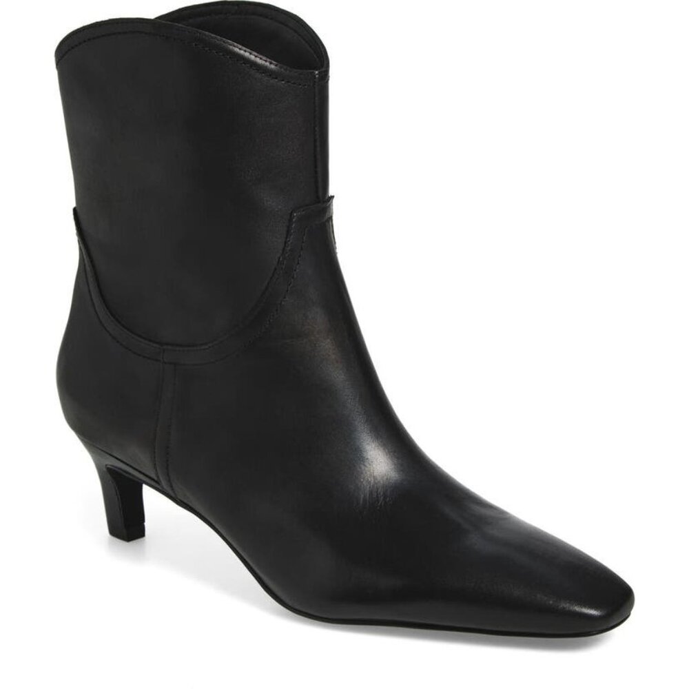 NORDSTROM Atema Kitten Heel black leather Bootie SIZE 11